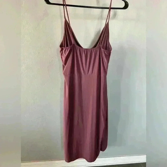 21 Saints Mauve spaghetti strap dress with rouching asymmetrical side hem size S - Picture 4 of 5